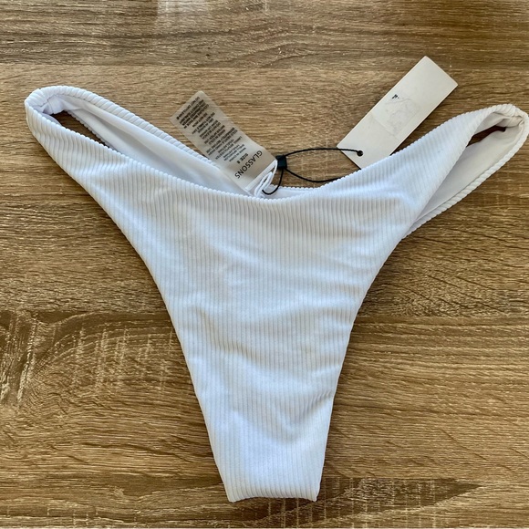 NWT GLASSONS WHITE RIBBED CHEEKY BOTTOMS - Picture 2 of 2